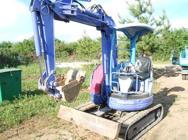 Мини-экскаватор
