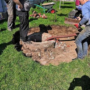 Откачка выгребной ямы